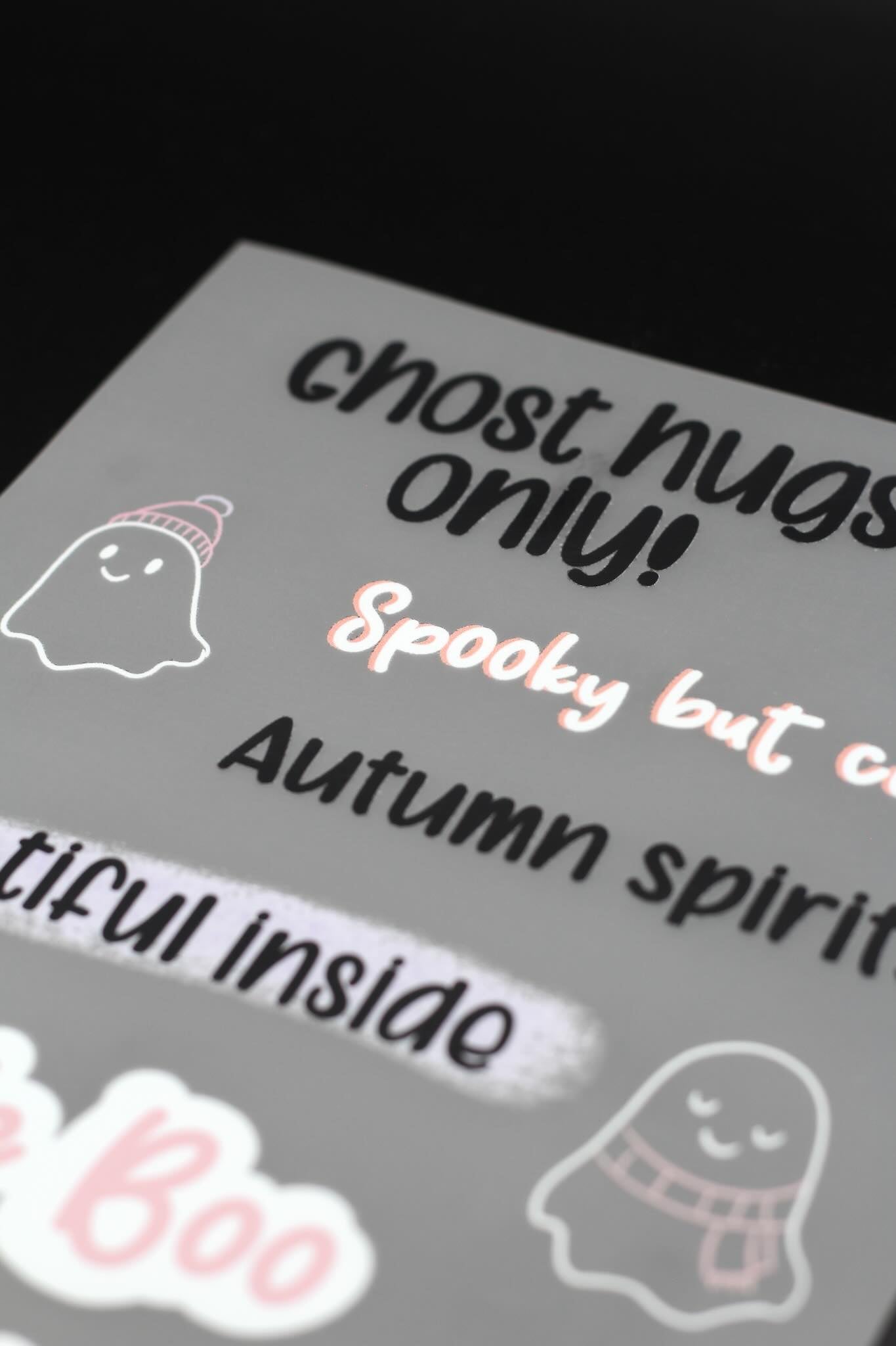 Bügelbildbogen A lot to BoooH