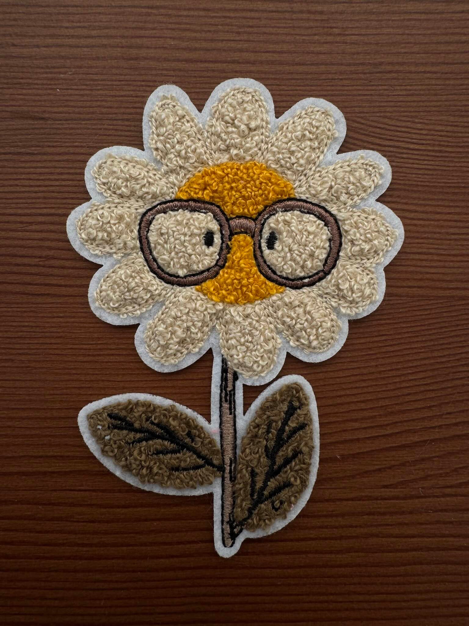 Chenille Patch - Gustav Gänseblümchen