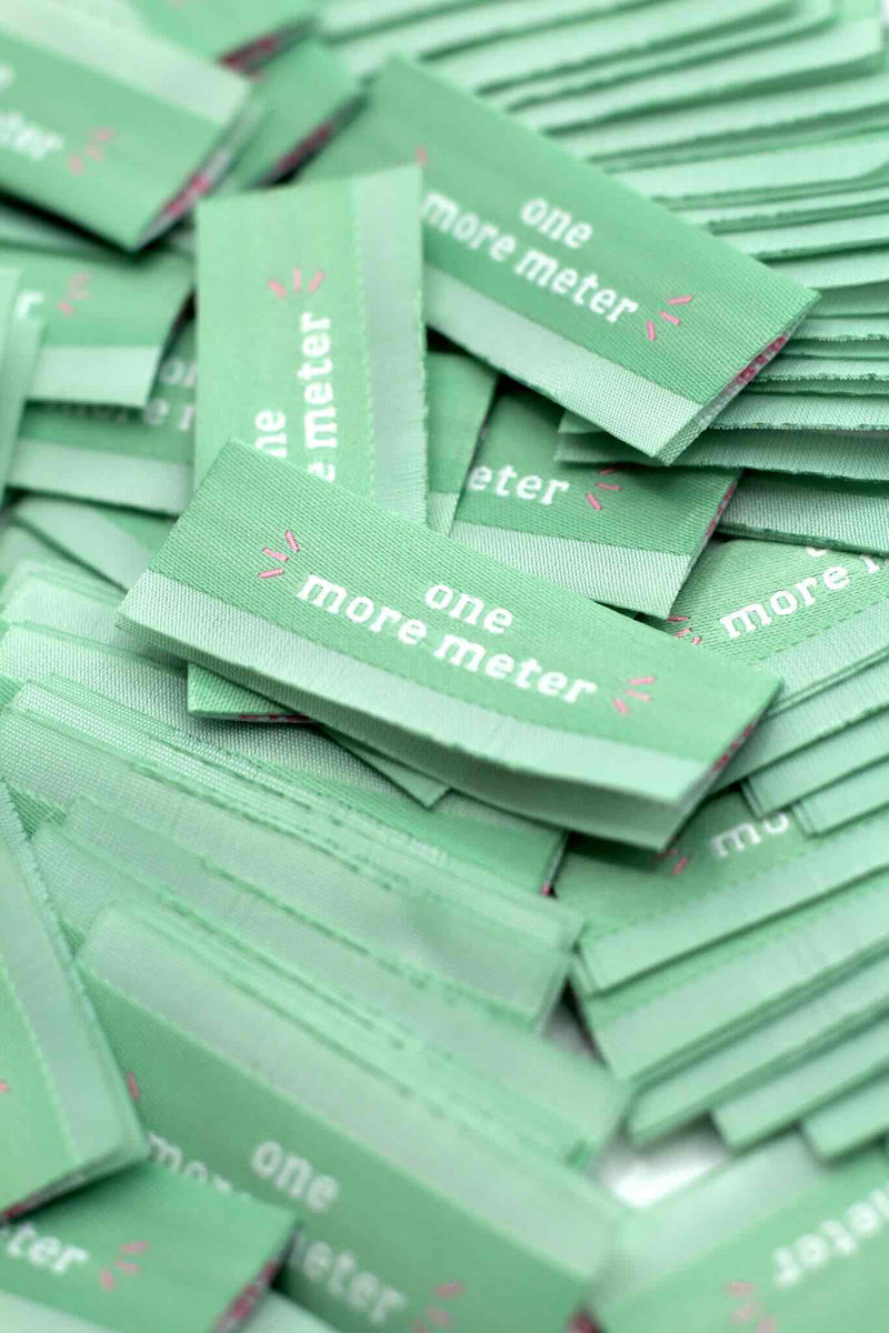 Weblabel - one more meter